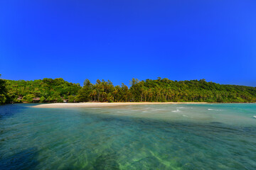 The wonderful scene of the beach and sea on the paradise island 