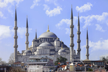 Fototapeta na wymiar The Blue Mosque view from the sea, Istanbul, Turkey