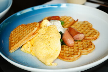 Breakfast Morning Set, Waffle, Omelets, and Sausage - モーニング セット 朝食 ワッフル