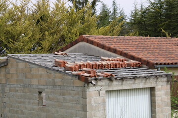 Rénovation de toiture, pose tuile canal
