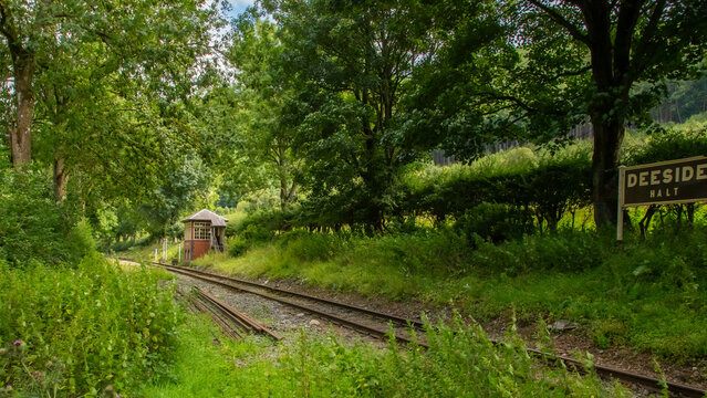 Deeside holt signal box