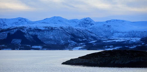 Photo sur Aluminium brossé Atlantic Ocean Road View at the mountains near the Atlantic Ocean Road in winter (Norway).