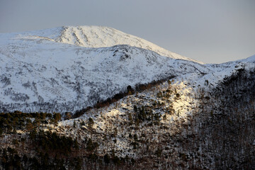 Winter mountains near Gamlem (More og Romsdal, Norway). - 781469237