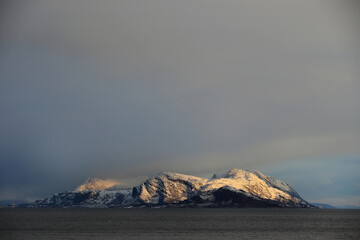 Winter mountains near Gamlem (More og Romsdal, Norway). - 781469273