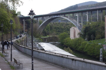 Concrete bridge in the suburbs of Bilbao - 781537687