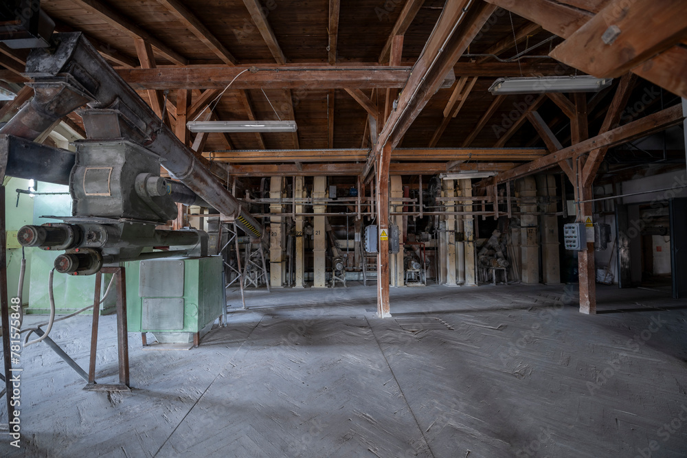 Wall mural Over 150-Year-Old 19th century Abandoned Brick Grain Mill Powered by Electricity