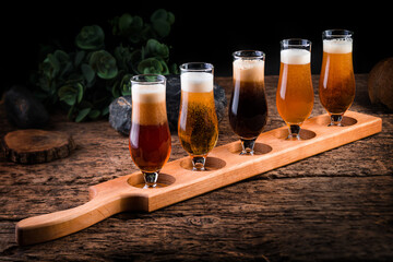 set of 5 beers in glasses for pub, rustic style - 781665402