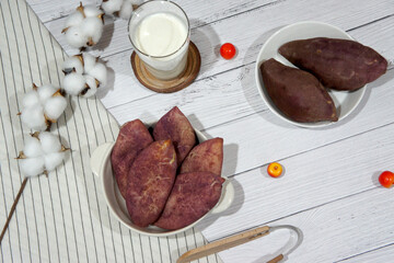 bread with sweet potatoes made of glutinous rice