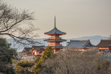 Fototapeta premium Landscape View Of Kiyomizu-Dera Temple And Ninenzaka Old Town Street At Sunset, Higashiyama District, Kyoto, Japan
