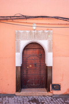 Arched doorway entrance to a building in the Marrakech Medina