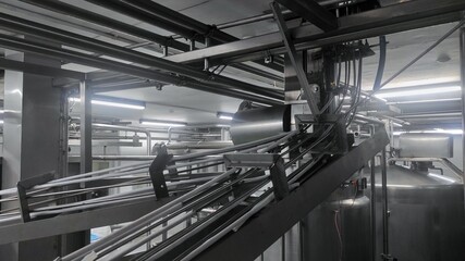 The rail of empty can in canned production room of factory 