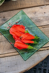 edible hibiscus flowers that offers additional flavor and garnish to salads