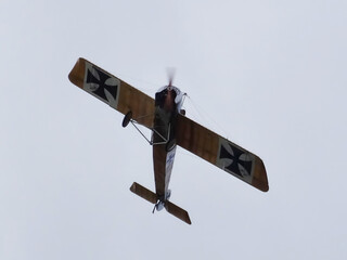 Aerial demonstration of a German aircraft from the First World War