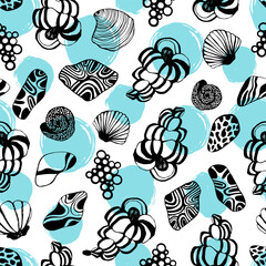 Seamless pattern with seashells. - 782069832