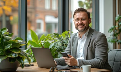 Obraz premium Corporate Professional Lifestyle Shot, Smiling Businessman with Technology in Office Setting