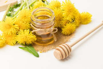 Syrup, dandelion honey, composition with fresh flowers