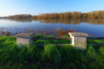 Loire river bank in Combleux village - 782225612