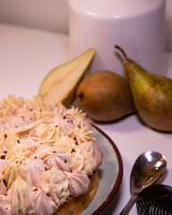 Entremet poire et réglisse