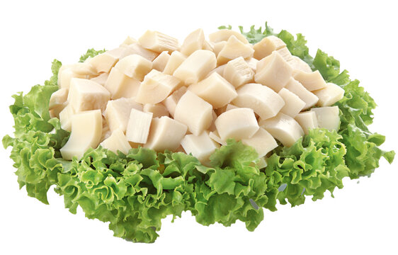salada de folhas verdes e palmito picado isolado em fundo transparente