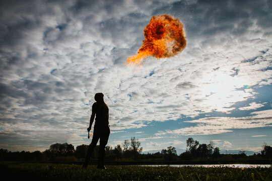 Fire spitter