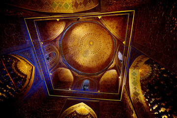 Golden interior of Gur Emir Amir Temur mausoleum - 782324842