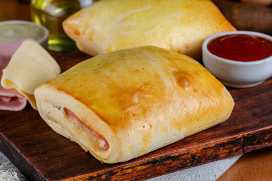 Joelho de queijo com presunto