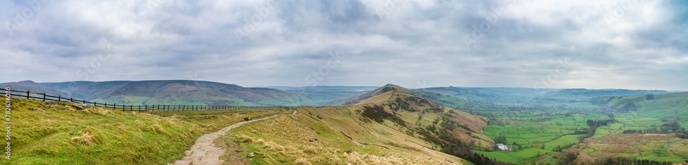 Wall mural The Great Ridge landscape of Mam Tor hill. Peak District. United Kingdom