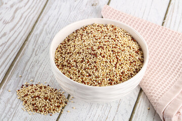 Raw dry quinoa cereal grain