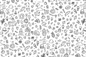 Hand drawn seamless pattern of summer vacation travel elements in doodle style, luggage, map, suitcase, starfish. Doodle sketch style on a white background. 