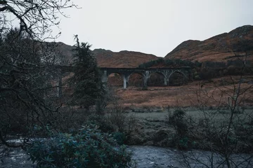 Zelfklevend Fotobehang Glenfinnanviaduct Beautiful view of the Glenfinnan Viaduct in Scotland.