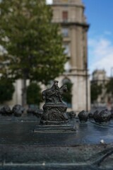 Obraz premium Mini equestrian statue near the Hungarian parliament