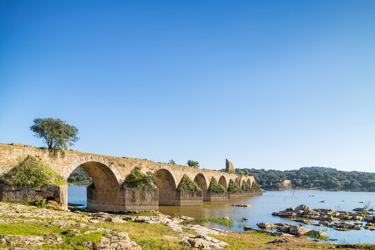 Ajuda bridge over Guadiana
