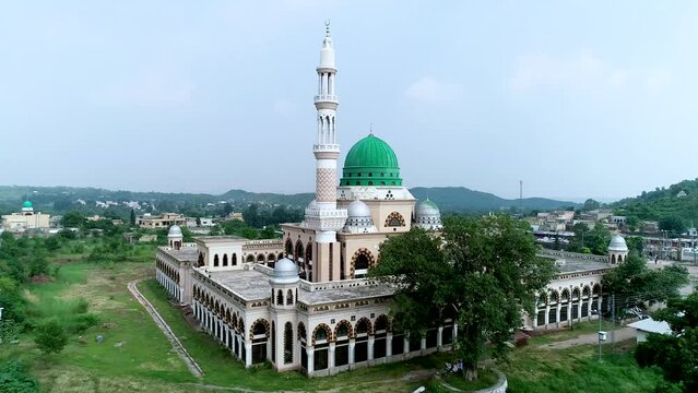 Islamabad , Pakistan - 12 April 2024: Barī Imām or Barī Sarkār (1617 – 1705), was a 17th-century Punjabi Muslim[2] Sufi ascetic. He is venerated as the patron saint of Islamabad, Pakistan. Drone View
