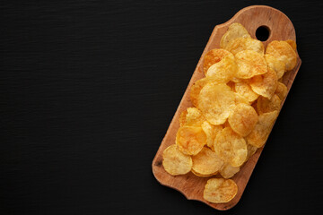 Crunchy Potato Chips Ready to Eat - 783095864