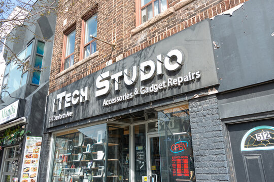 exterior building and sign iTech Studio, a mobile phone repair shop, located at 510 Danforth Avenue in Toronto, Canada