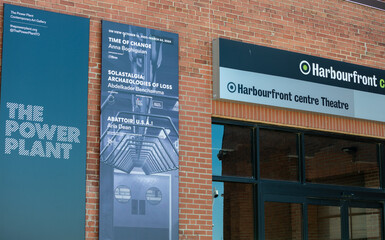 Fototapeta premium signage outside The Power Plant Contemporary Art Gallery located at 231 Queens Quay West in Toronto, Canada