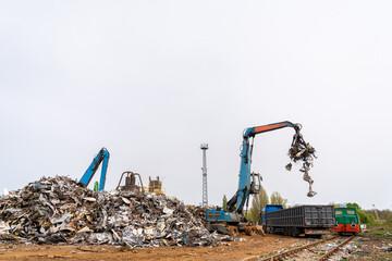 metal scrap loading machine