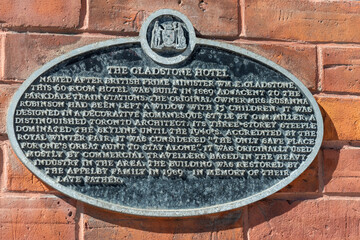 Obraz premium city of Toronto historical plaque for The Gladstone Hotel located at 1214 Queen Street West