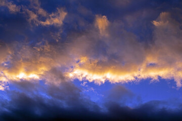 Fototapeta na wymiar Dark clouds sky pattern background right before storm