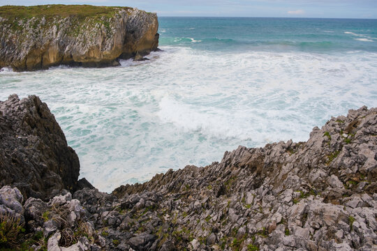 Sharp Rocks Side Image