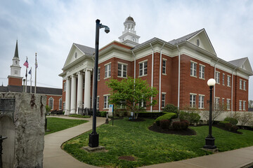 Mercer county courthouse building in downtown Harrodsburg, Kentucky