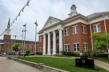 Fototapeta na wymiar Government building in the rural city of Harrodsburg in Kentucky