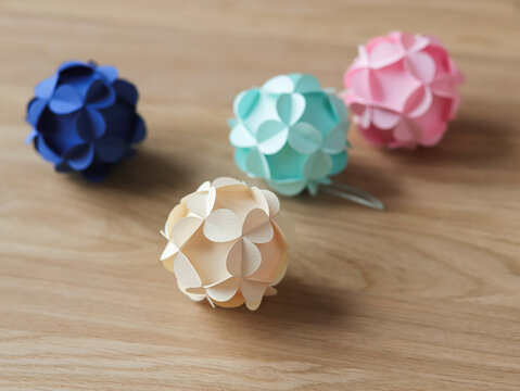 Collectionof multicoloured kusudama flower balls accessories