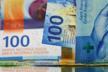 Banknotes worth 100 francs, CHF