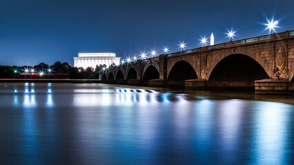 Lincoln Memorial and Arlington Bridge, in Washington DC, by night - 783333442