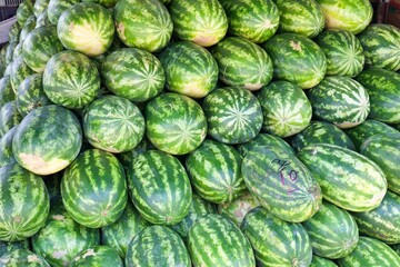 Gestapelte Wassermelonen