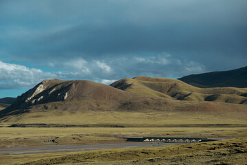 Fototapeta premium Serene Hills on the Grassland
