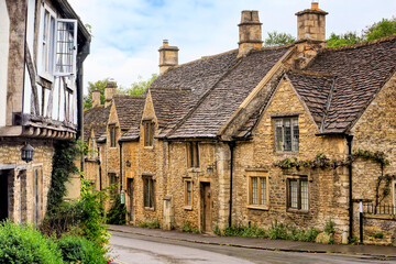 Fototapeta na wymiar The quaint Cotswolds village of Castle Combe, Wiltshire, England