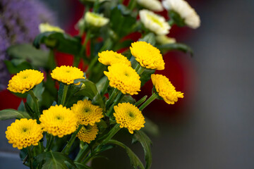 Blumen und Sträuße für Muttertag