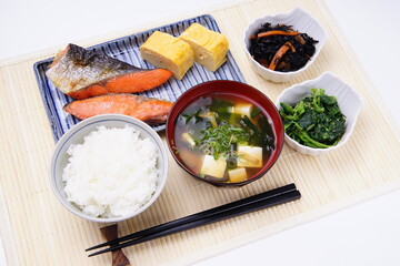 和食の朝食